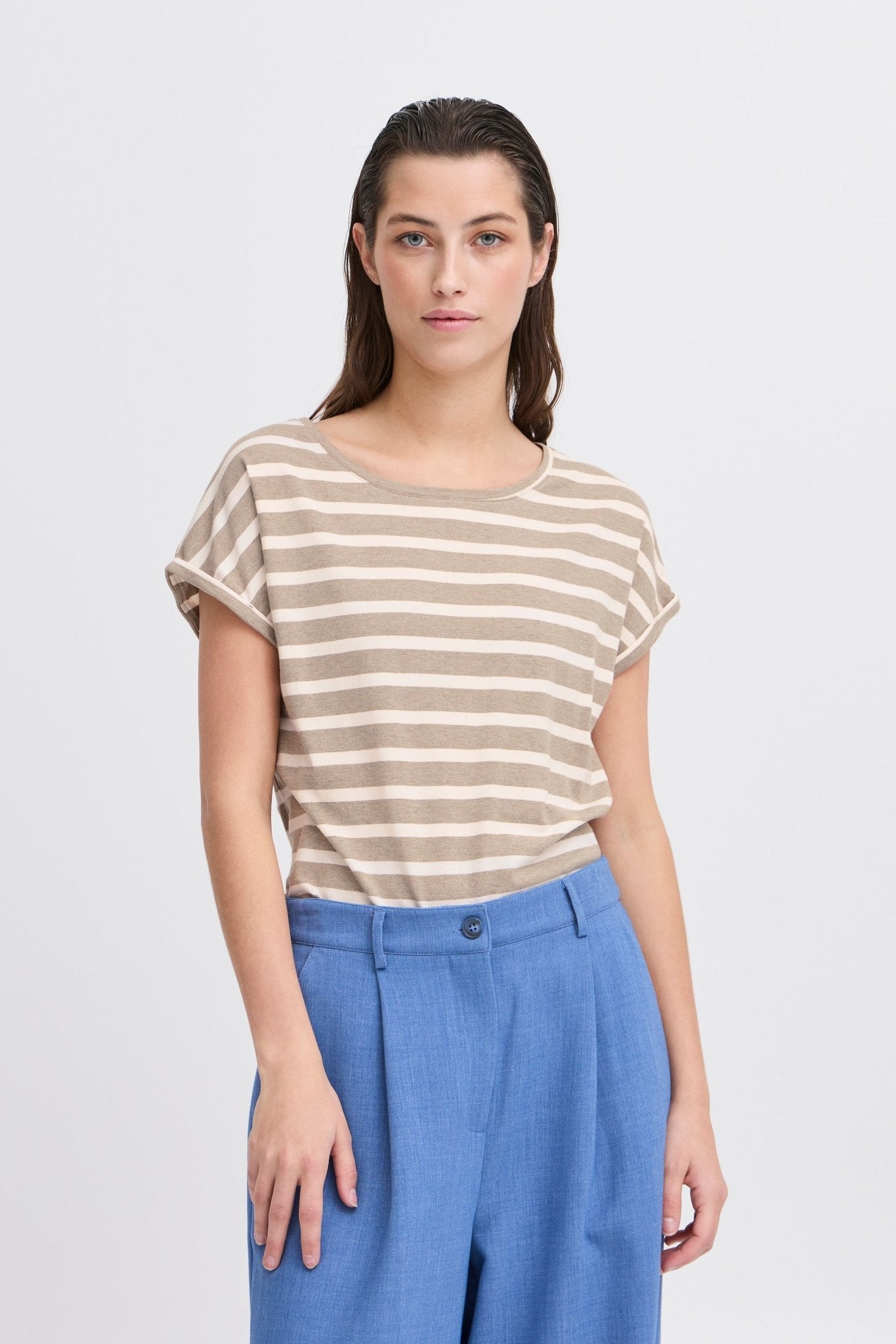 B Young pamila O Neck T-Shirt - Blue Water Clothing