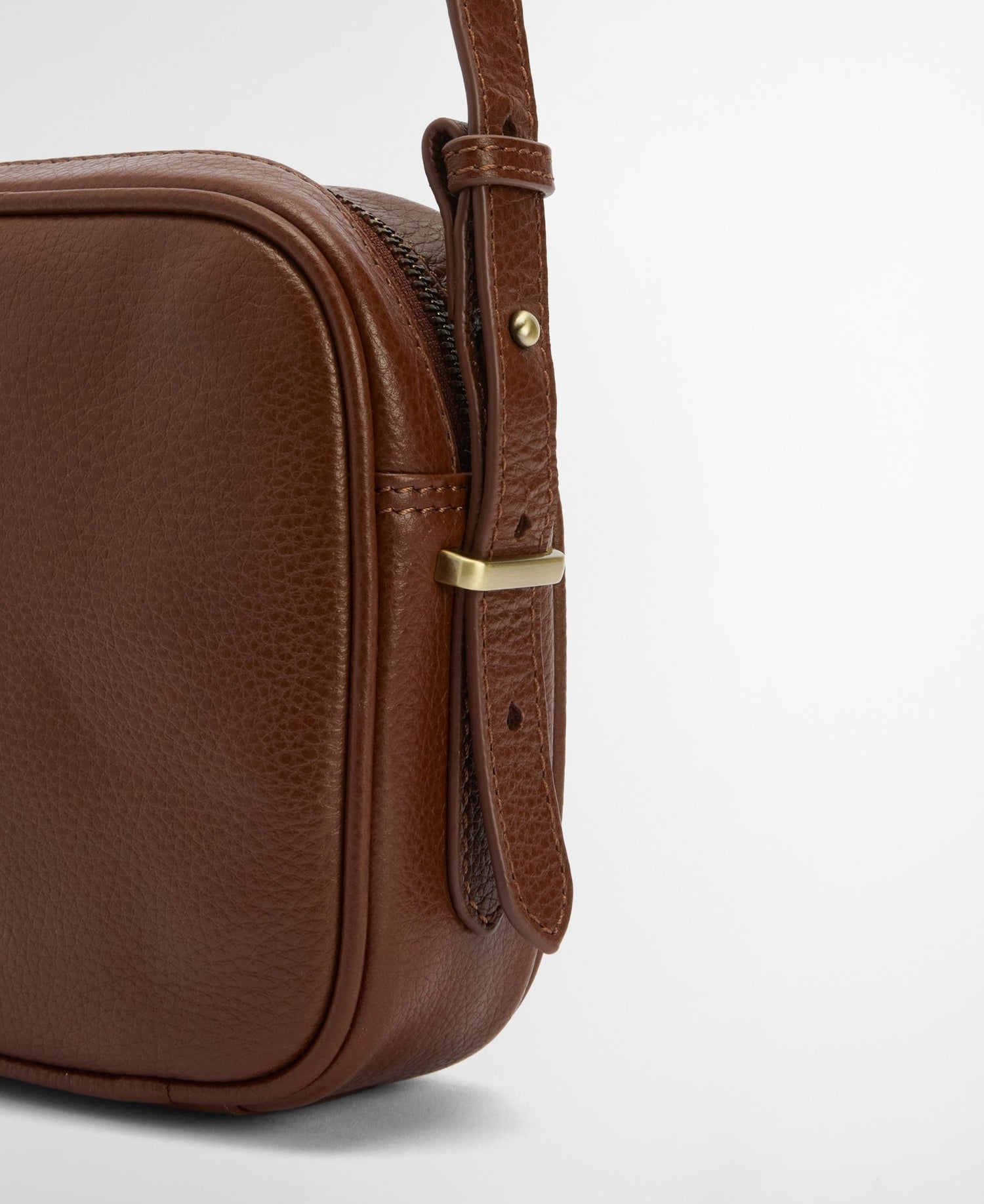 BarbourBarbour Daphne Leather Crossbody Bag BrownBags - Blue Water Clothing