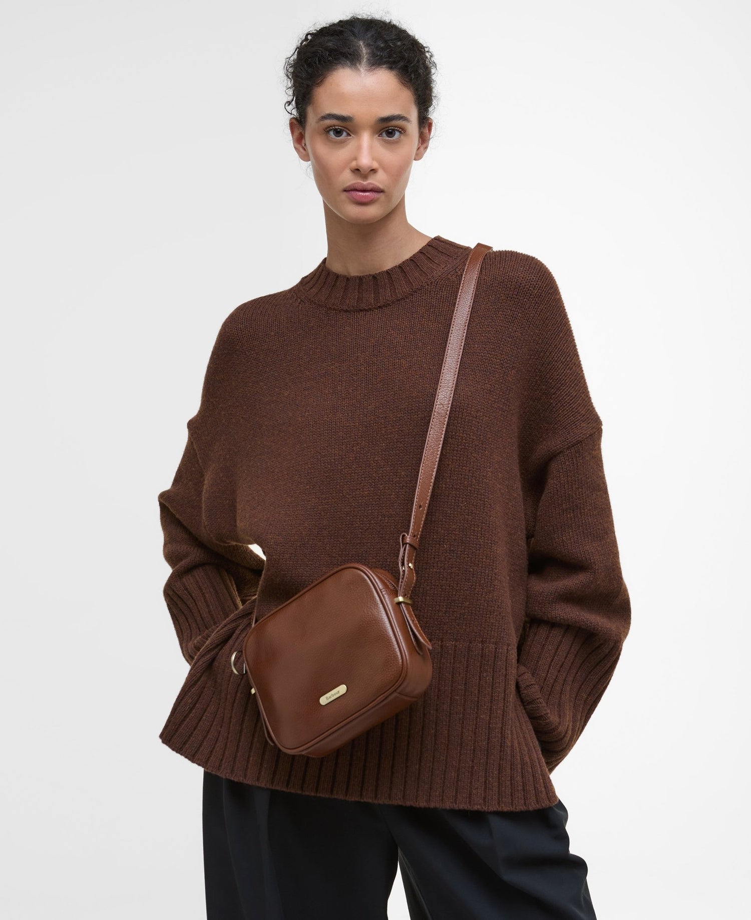 BarbourBarbour Daphne Leather Crossbody Bag BrownBags - Blue Water Clothing