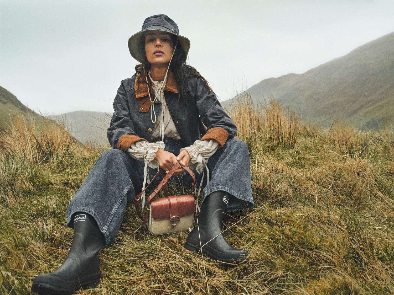 BarbourBarbour Mini Rosa Leather Crossbody BagAccessories - Blue Water Clothing