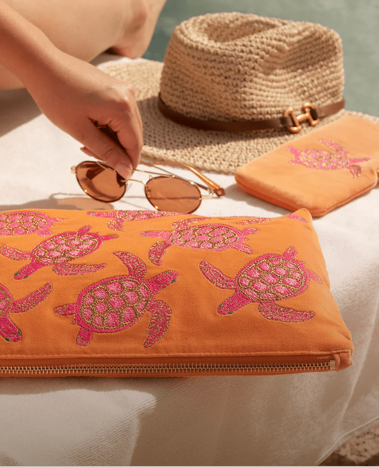 Elizabeth ScarlettElizabeth Scarlett Turtle Conservation Orange Velvet Glasses CaseAccessories - Blue Water Clothing