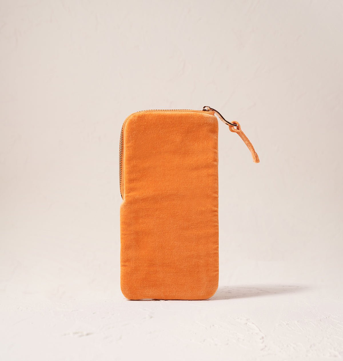 Elizabeth ScarlettElizabeth Scarlett Turtle Conservation Orange Velvet Glasses CaseAccessories - Blue Water Clothing
