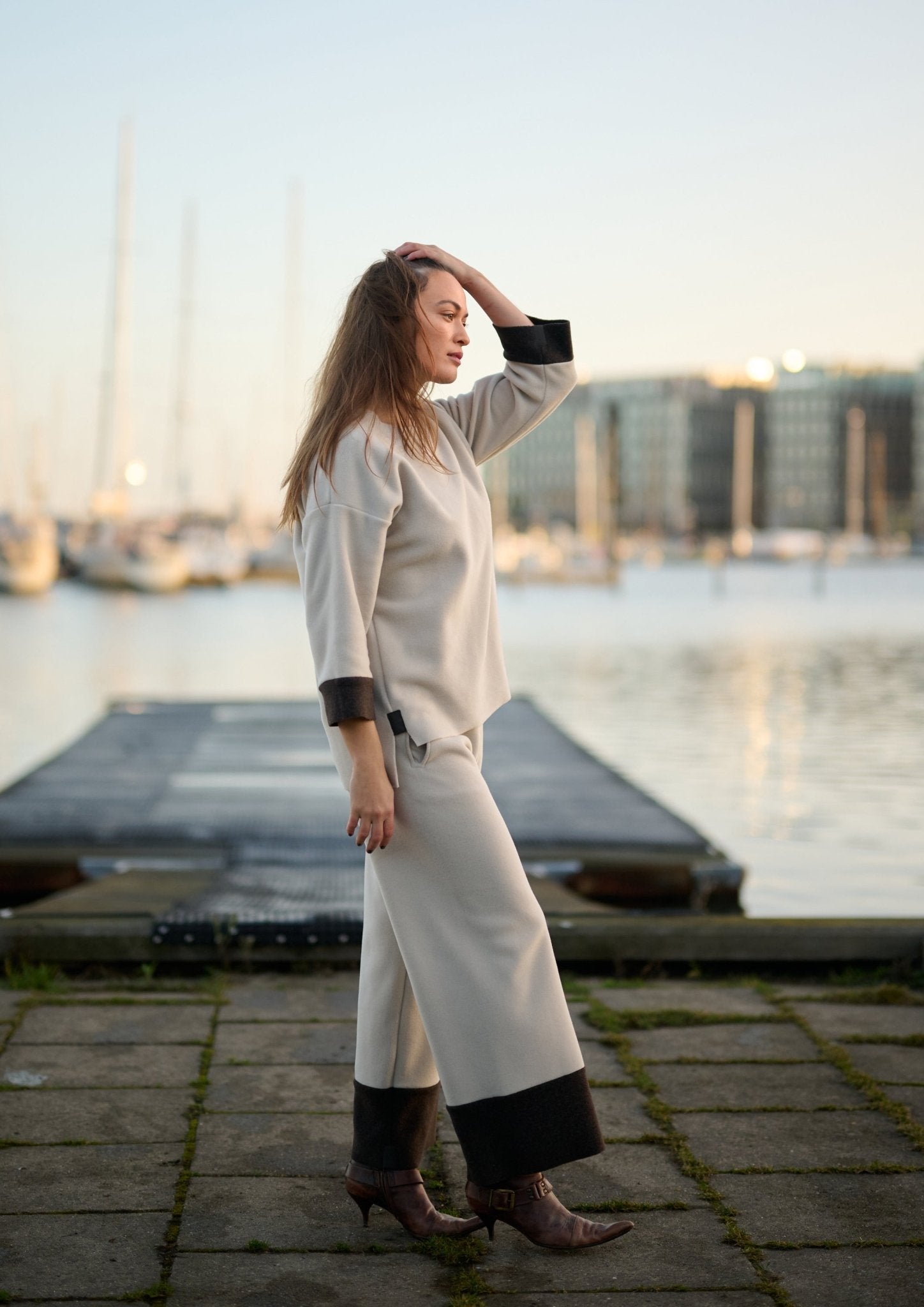 Henriette SteffensenHenriette Steffensen Flare Two Tone Trousers 3/4 LengthBottomsKit/Chocolate - Blue Water Clothing