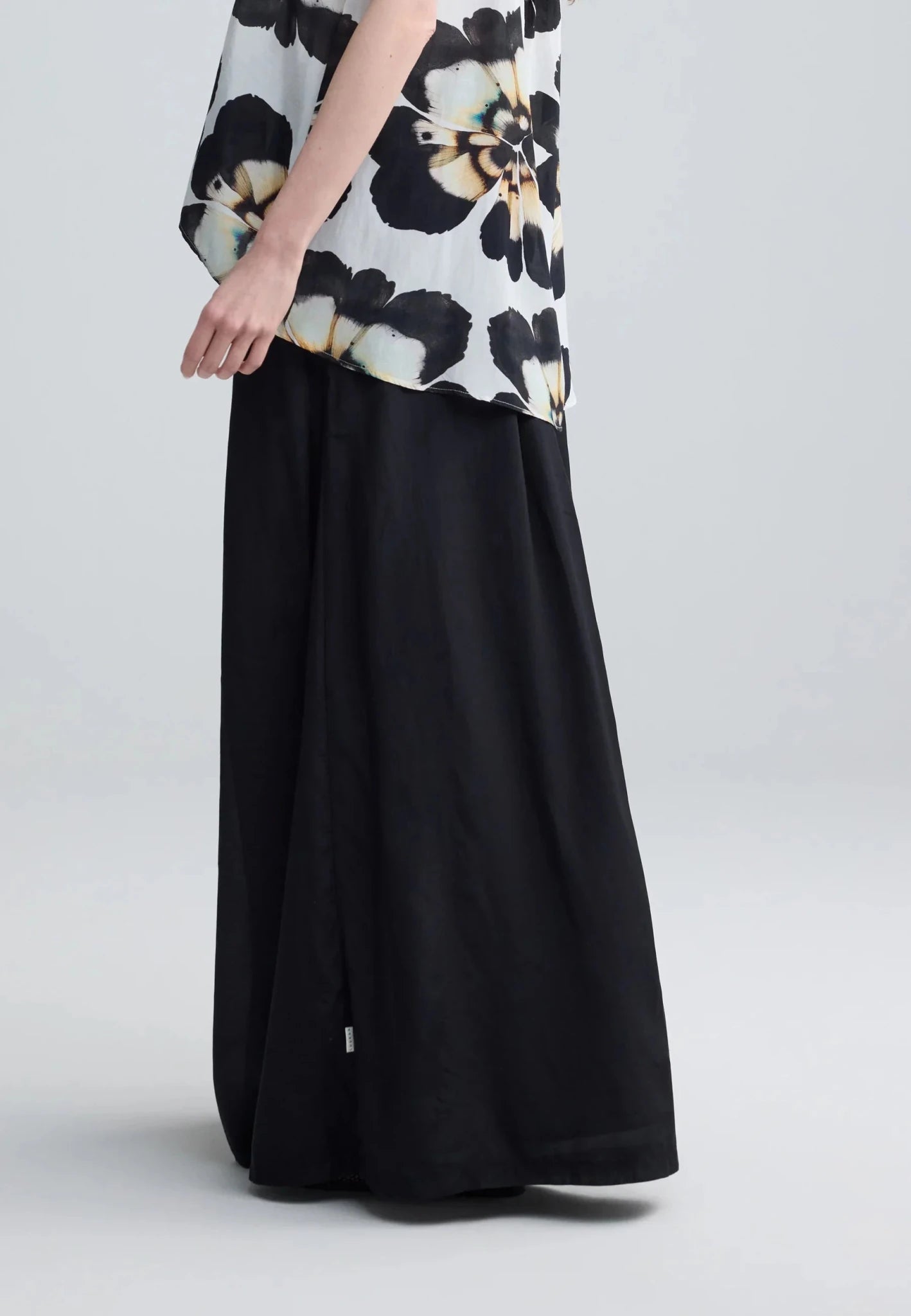 LuukaaLuukaa Auralie Woven TrousersBottomsBlack - Blue Water Clothing