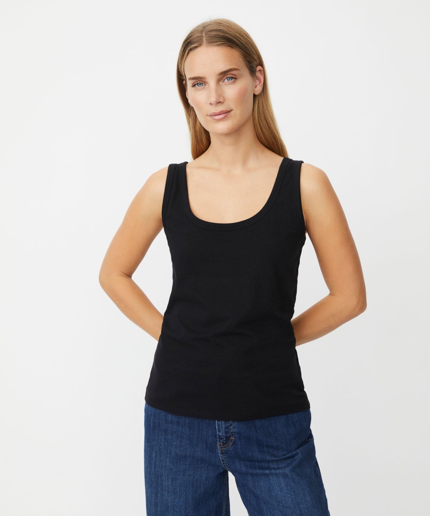 MasaiMasai MAElvioraTopsBlack - Blue Water Clothing