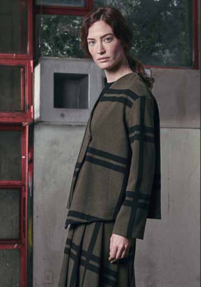 NeiramiNeirami Asymmetric Jacket Maxi CheckClothingMaxi Check Brush - Blue Water Clothing