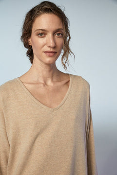 Neirami V - Neck Sweater Sand - Blue Water Clothing