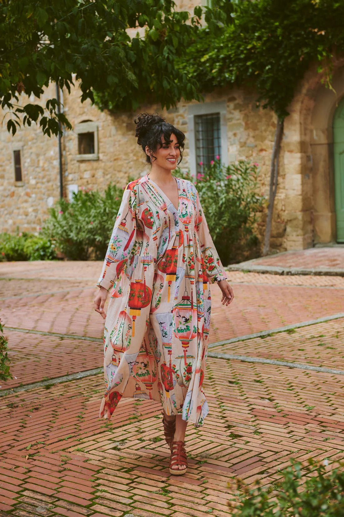 One Hundred StarsOne Hundred Stars Lanterns Red Pinch Pleat DressDresses - Blue Water Clothing