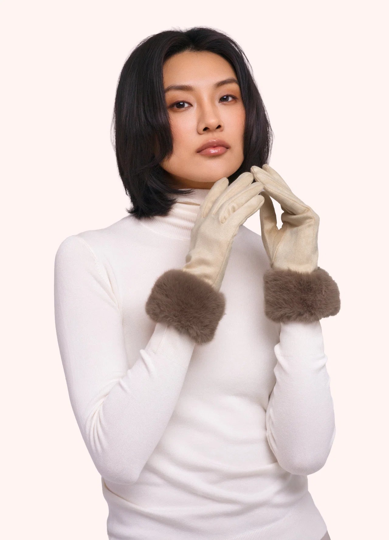 PowderPowder AW26 Bettina Faux Suede/Fur Gloves in CreamGloves - Blue Water Clothing