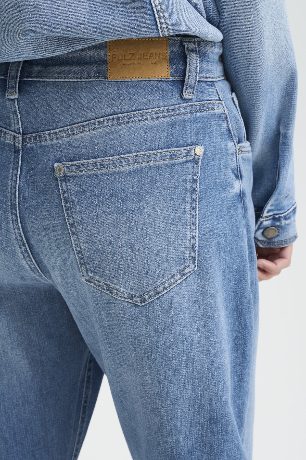 Pulz JeansPulz Jeans PZANNI High Waist Jeans Barrel LegBottomsMedium Blue Denim - Blue Water Clothing