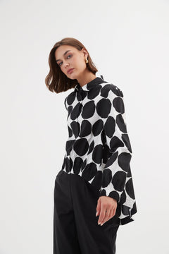 Tirelli Elastic Front Hem Print Shirt Black Spot Print - Blue Water Clothing