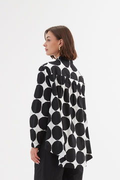 Tirelli Elastic Front Hem Print Shirt Black Spot Print - Blue Water Clothing