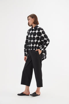 Tirelli Elastic Front Hem Print Shirt Black Spot Print - Blue Water Clothing