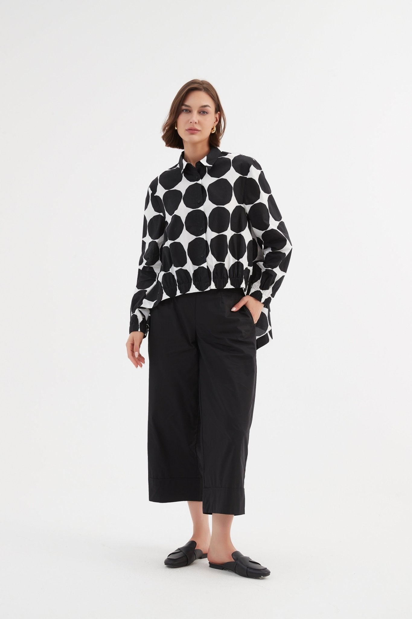 Tirelli Elastic Front Hem Print Shirt Black Spot Print - Blue Water Clothing
