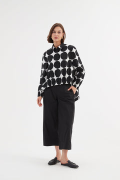 Tirelli Elastic Front Hem Print Shirt Black Spot Print - Blue Water Clothing