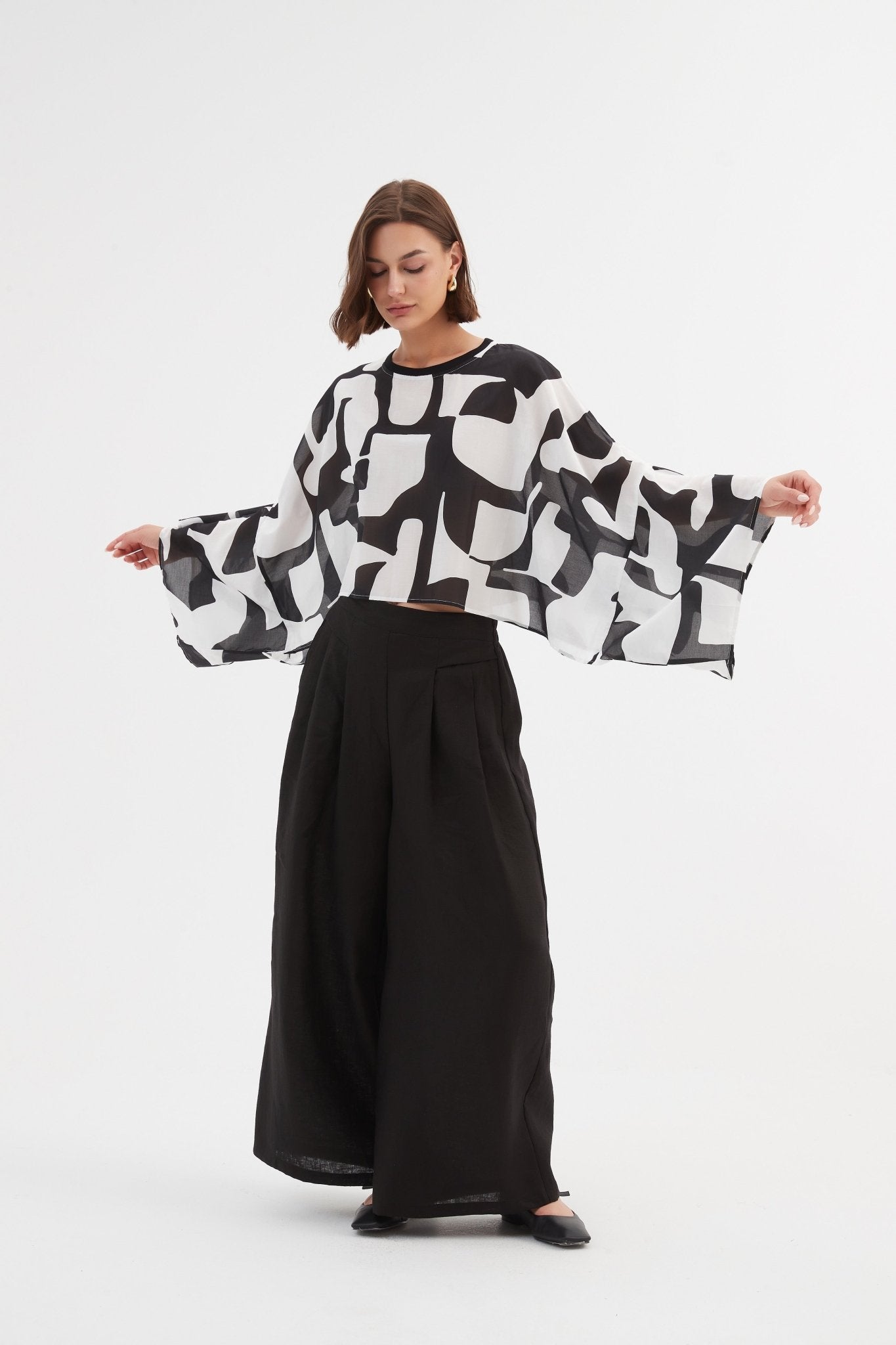 TirelliTirelli Oversized Print Layer Top BlackClothingBlack - Blue Water Clothing
