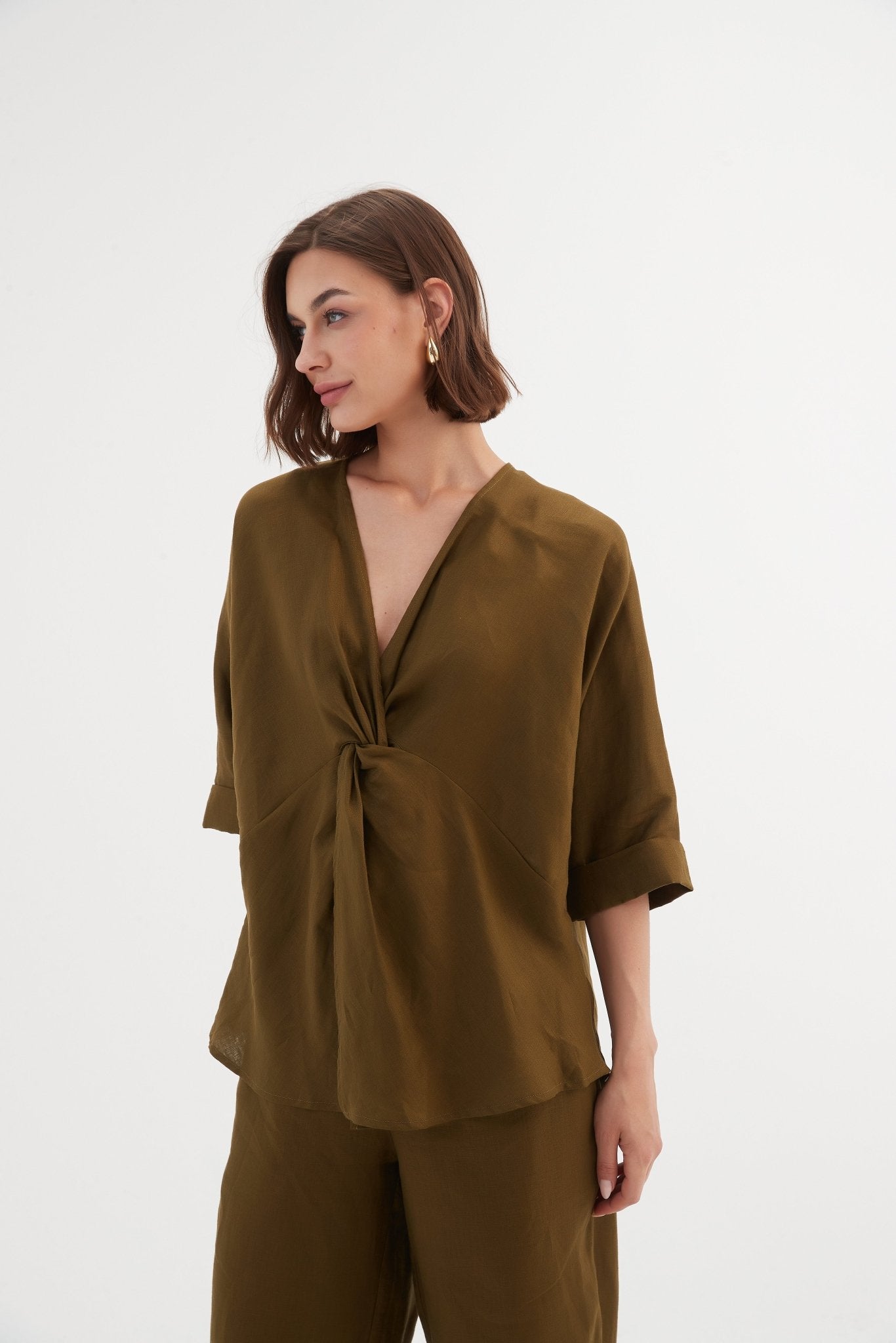 TirelliTirelli Twist Front Top 100% Linen Dark MossClothingDark Moss - Blue Water Clothing